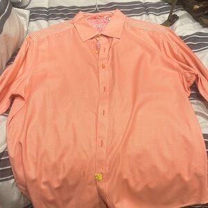 Robert Graham Coral Button Down Shirt